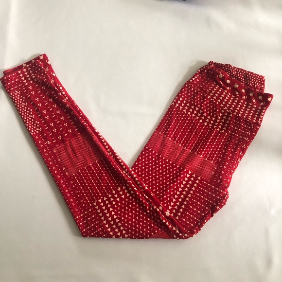 MOVING SALE🐾💕⬇️NWOT Red Printed OS LuLaRoe Leggings - Picture 2 of 4